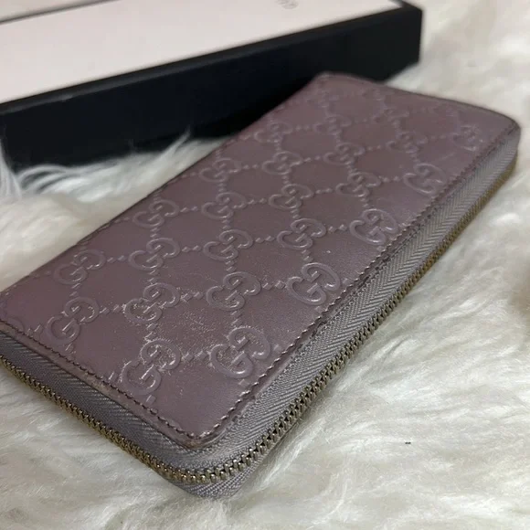 💯Authentic Gucci Zipped Around Long Wallet🍀 - Picture 16 of 16